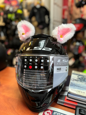 Uszy królika na kask białe