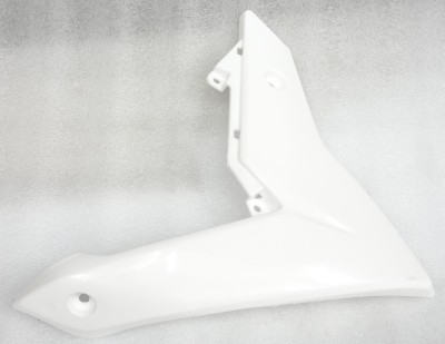 Obudowa lewa przednia górna biała NXT250 2021