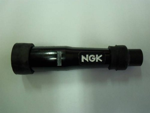 Fajka NGK SD05F