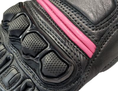 rida boston lady3.png