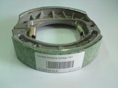 Szczęki hamulca tylnego Romet 747