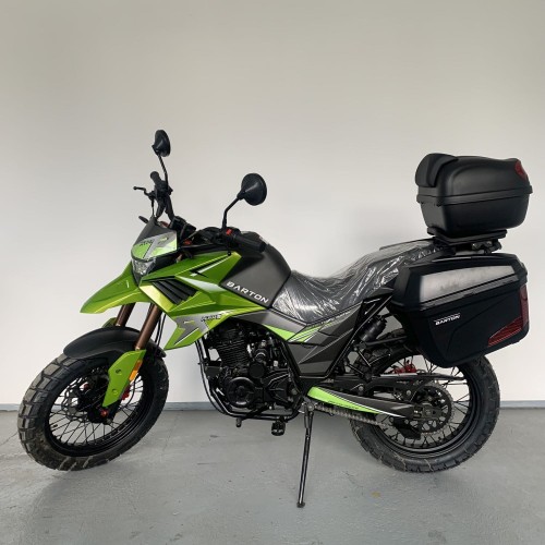 hyper zielony z kuframi.jpg