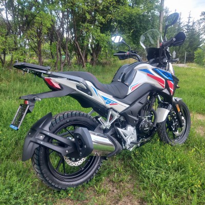 GT 125 biały 2.jpg