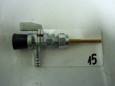 Kranik paliwa WSK 175, Romet