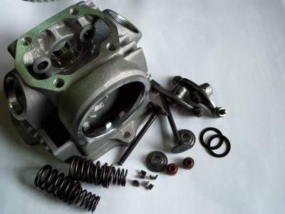 Głowica 50 ccm motorower 4T kpl