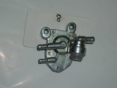 Kran paliwa uniwersalny