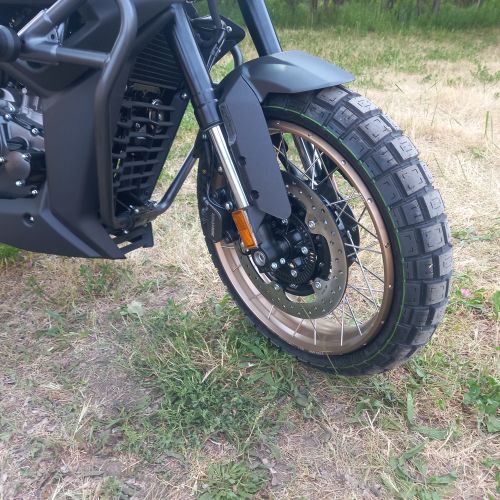 Zontes G1 czarny mat felga złota